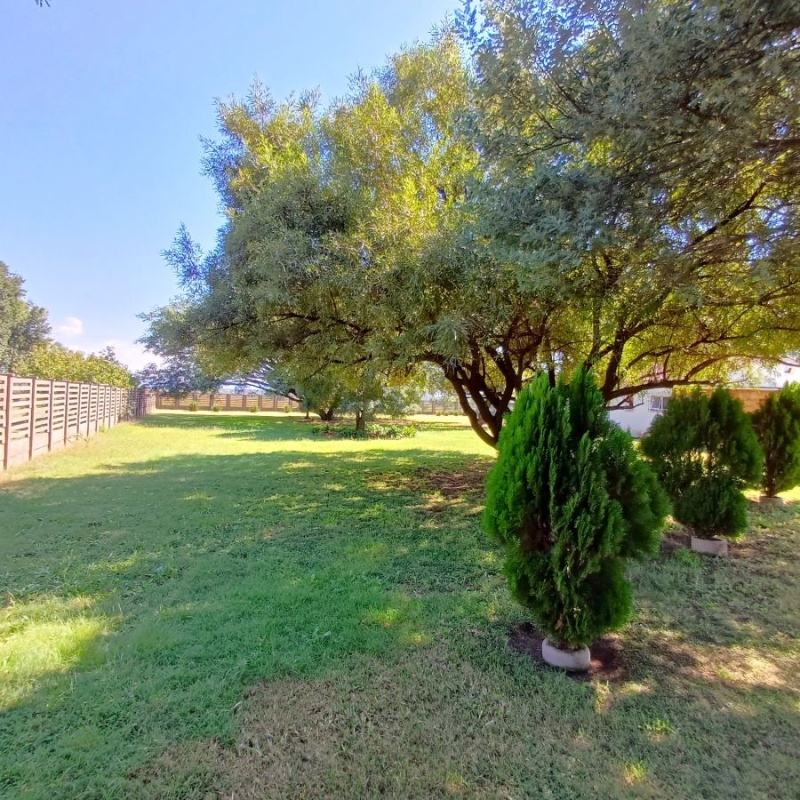 3 Bedroom Property for Sale in Nelsonia Gauteng