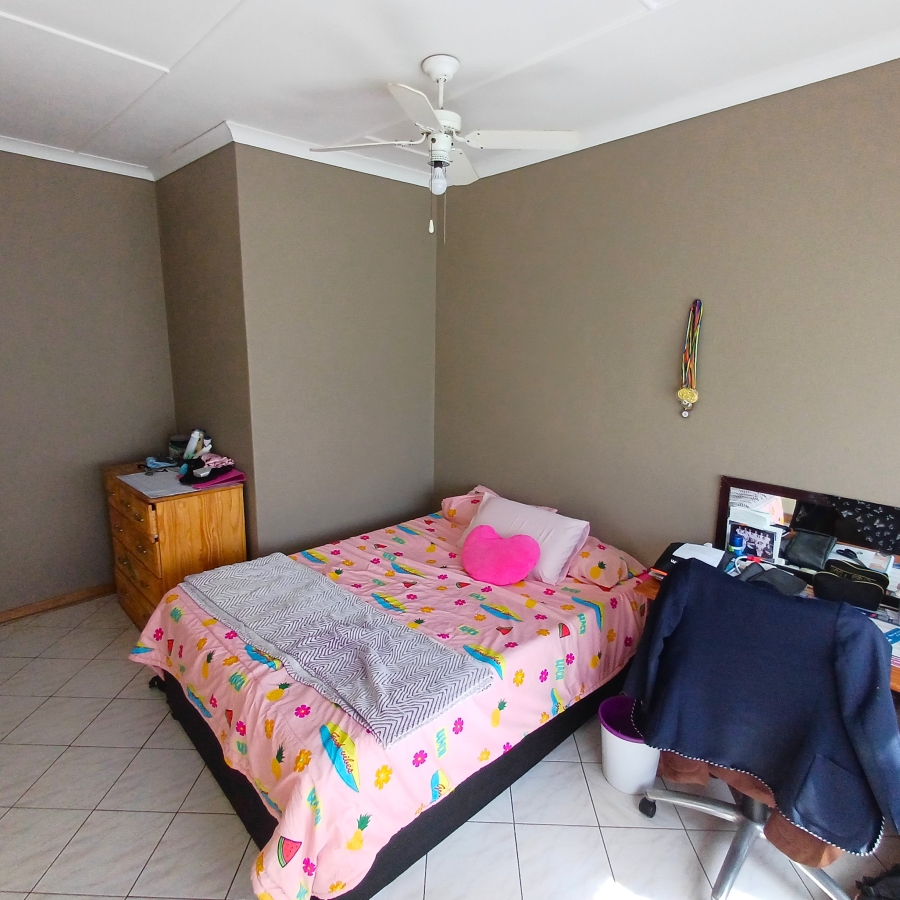 3 Bedroom Property for Sale in Nelsonia Gauteng