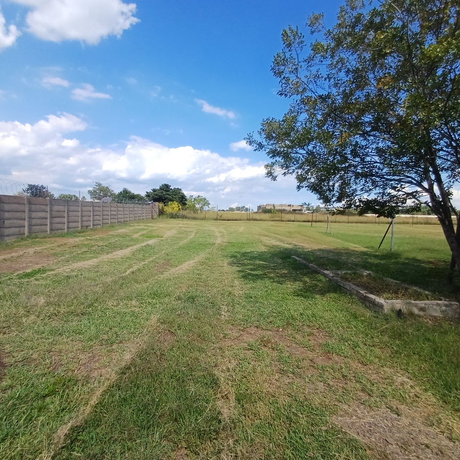 1 Bedroom Property for Sale in Nelsonia Gauteng