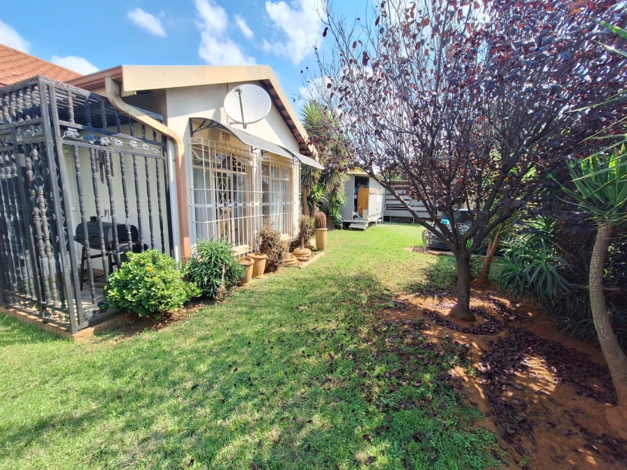 4 Bedroom Property for Sale in Vanderbijlpark SE 6 Gauteng