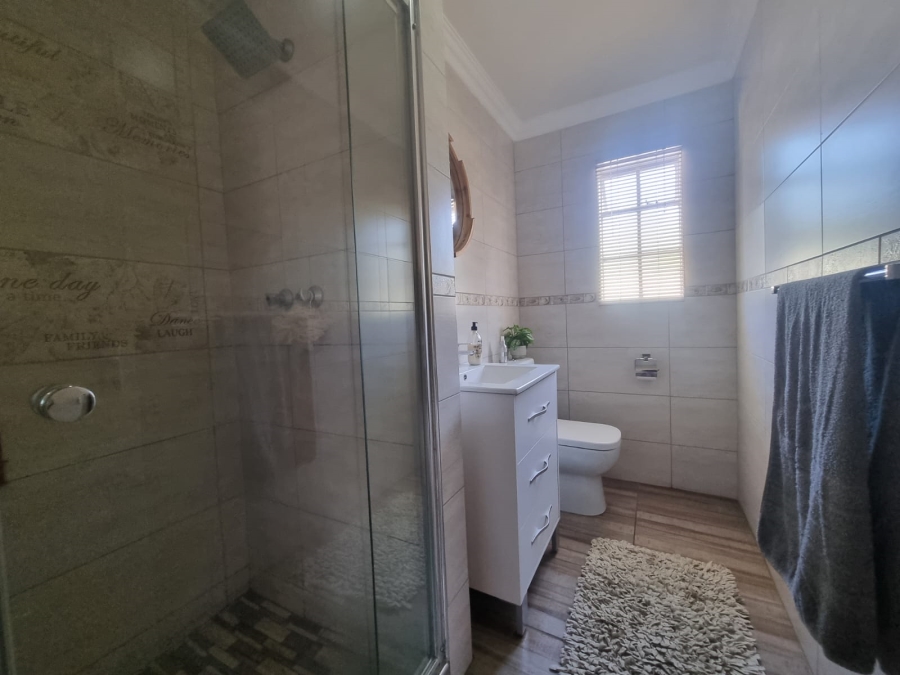3 Bedroom Property for Sale in Vanderbijlpark SW 5 Gauteng