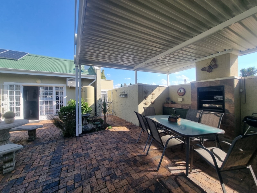 3 Bedroom Property for Sale in Vanderbijlpark SW 5 Gauteng