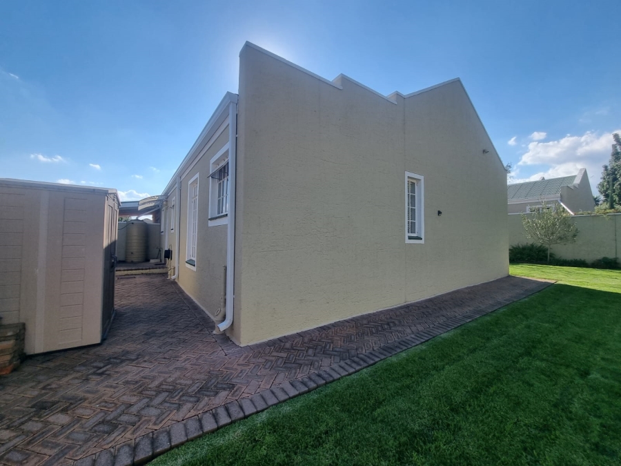3 Bedroom Property for Sale in Vanderbijlpark SW 5 Gauteng