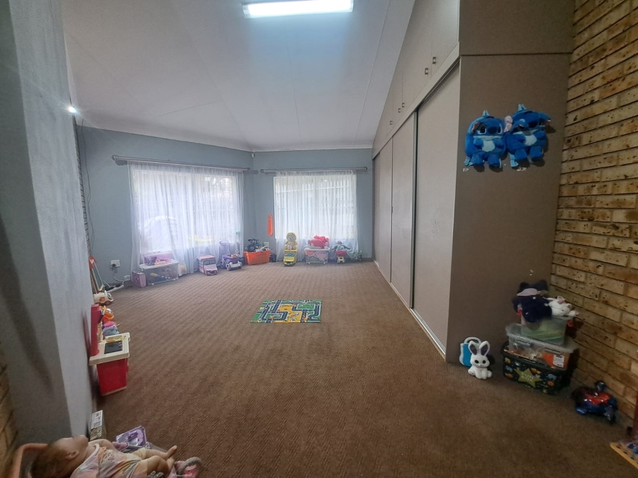 4 Bedroom Property for Sale in Vanderbijlpark SE Gauteng