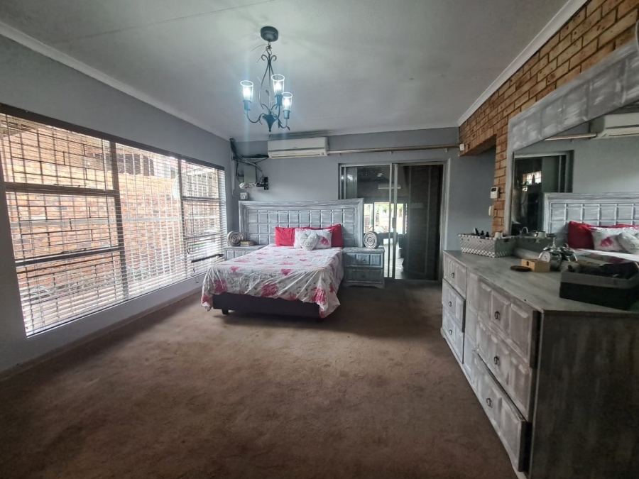 4 Bedroom Property for Sale in Vanderbijlpark SE Gauteng