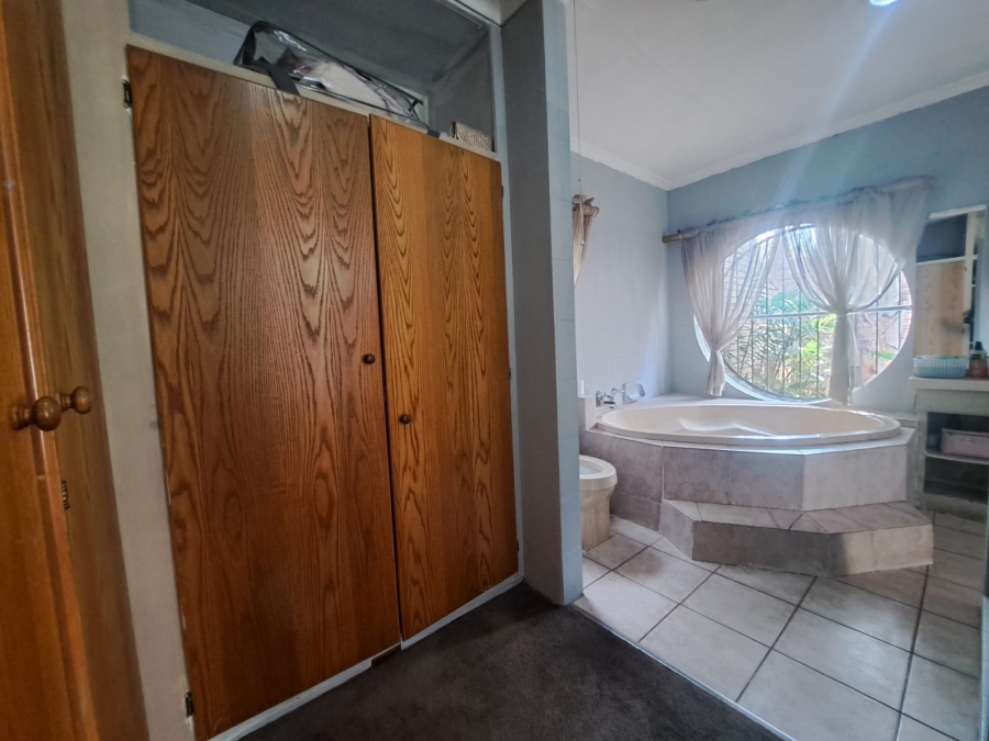 4 Bedroom Property for Sale in Vanderbijlpark SE Gauteng