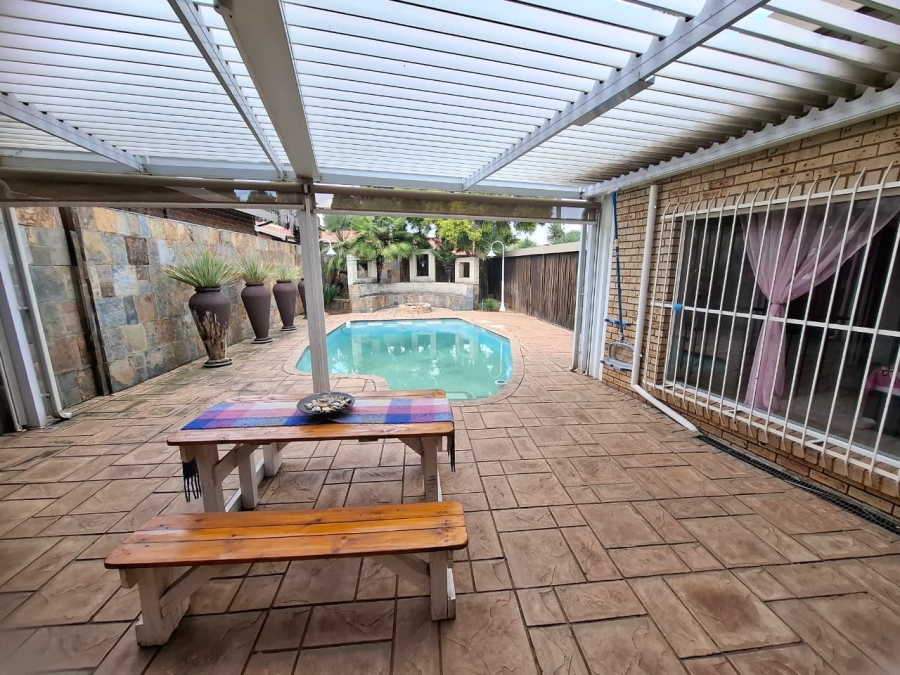 4 Bedroom Property for Sale in Vanderbijlpark SE Gauteng