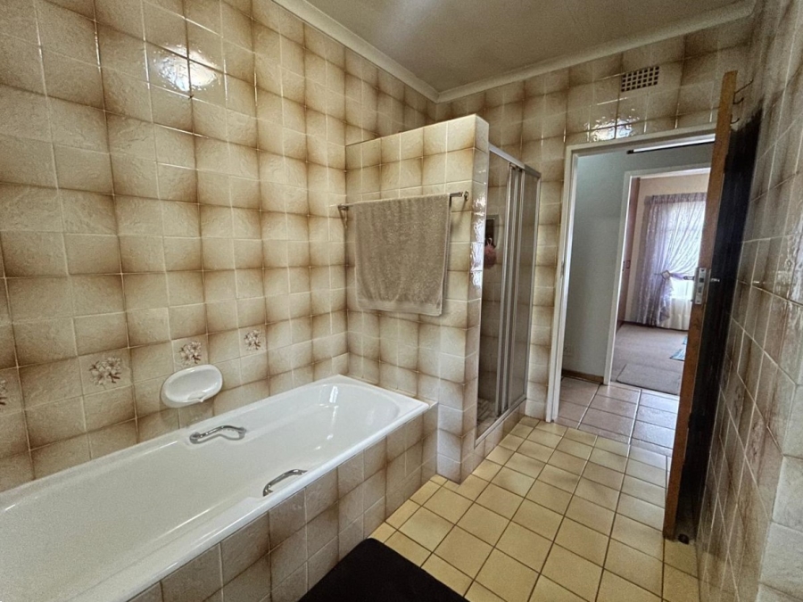 4 Bedroom Property for Sale in Vanderbijlpark SE Gauteng