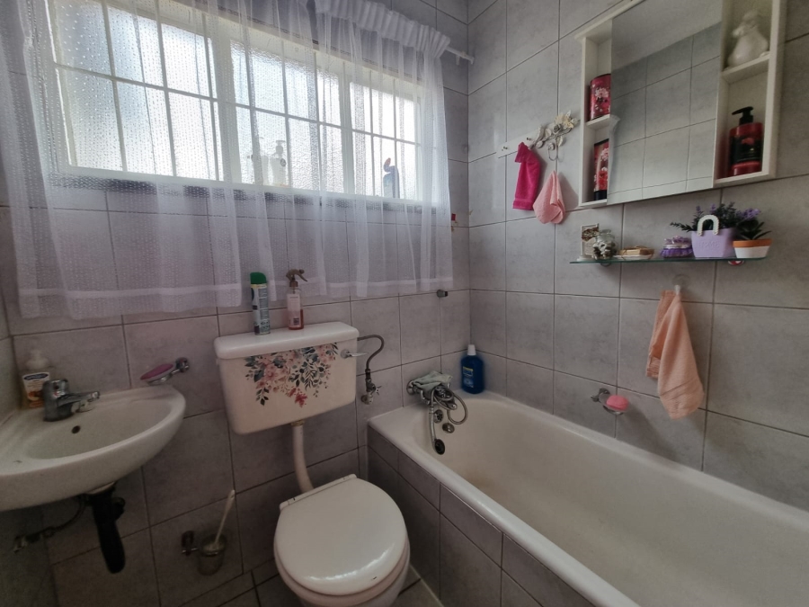 3 Bedroom Property for Sale in Risiville Gauteng