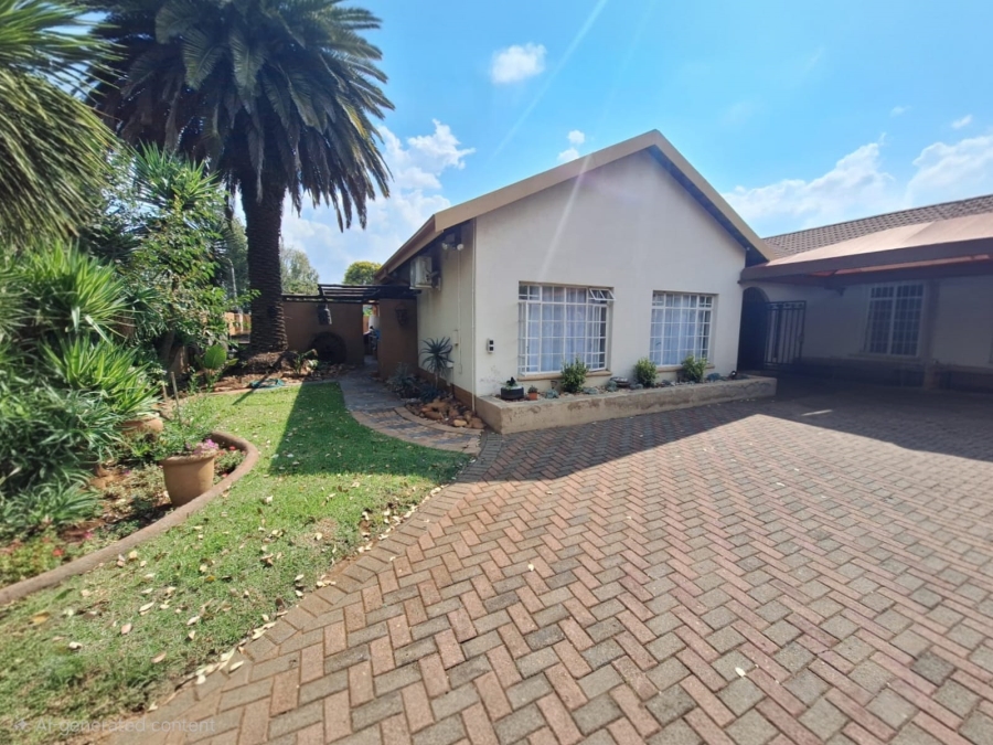 To Let 4 Bedroom Property for Rent in Vanderbijlpark SE 6 Gauteng