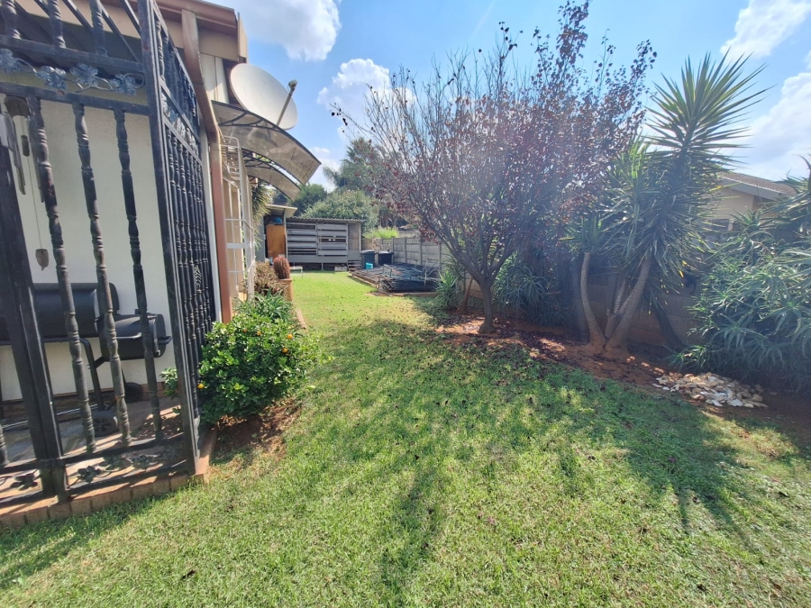 To Let 4 Bedroom Property for Rent in Vanderbijlpark SE 6 Gauteng