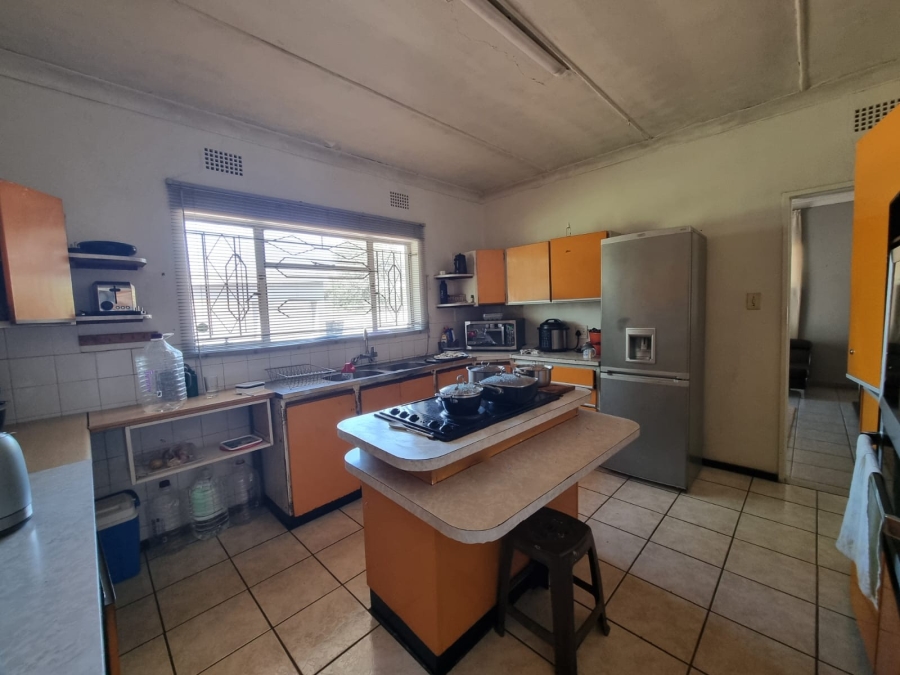 3 Bedroom Property for Sale in Unitas Park Gauteng