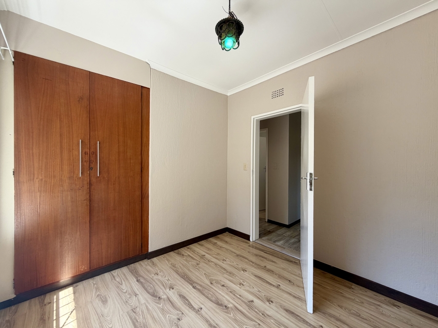 3 Bedroom Property for Sale in Glenvista Gauteng
