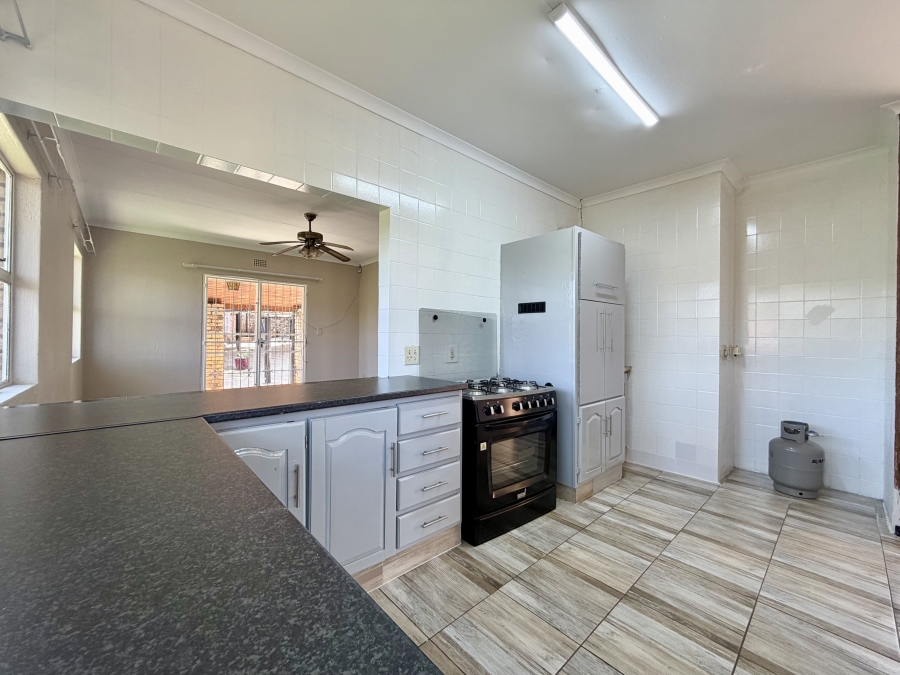 3 Bedroom Property for Sale in Glenvista Gauteng