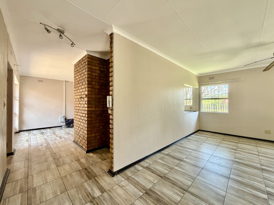 3 Bedroom Property for Sale in Glenvista Gauteng