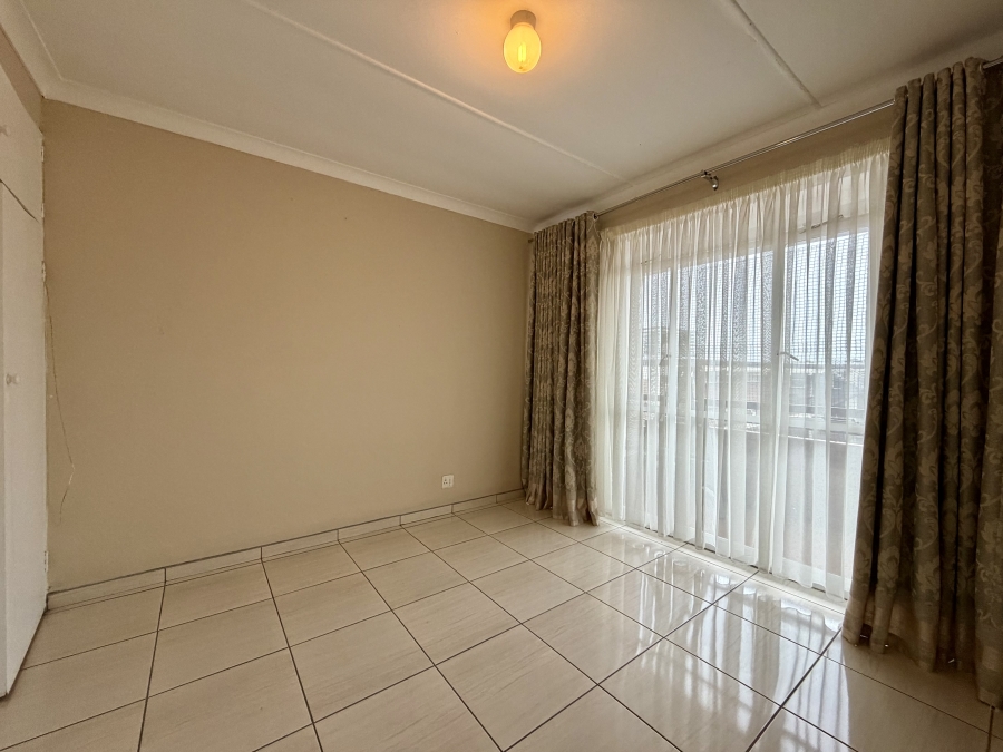 2 Bedroom Property for Sale in Florida Park Gauteng