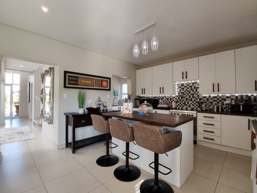 4 Bedroom Property for Sale in Meyersdal Gauteng