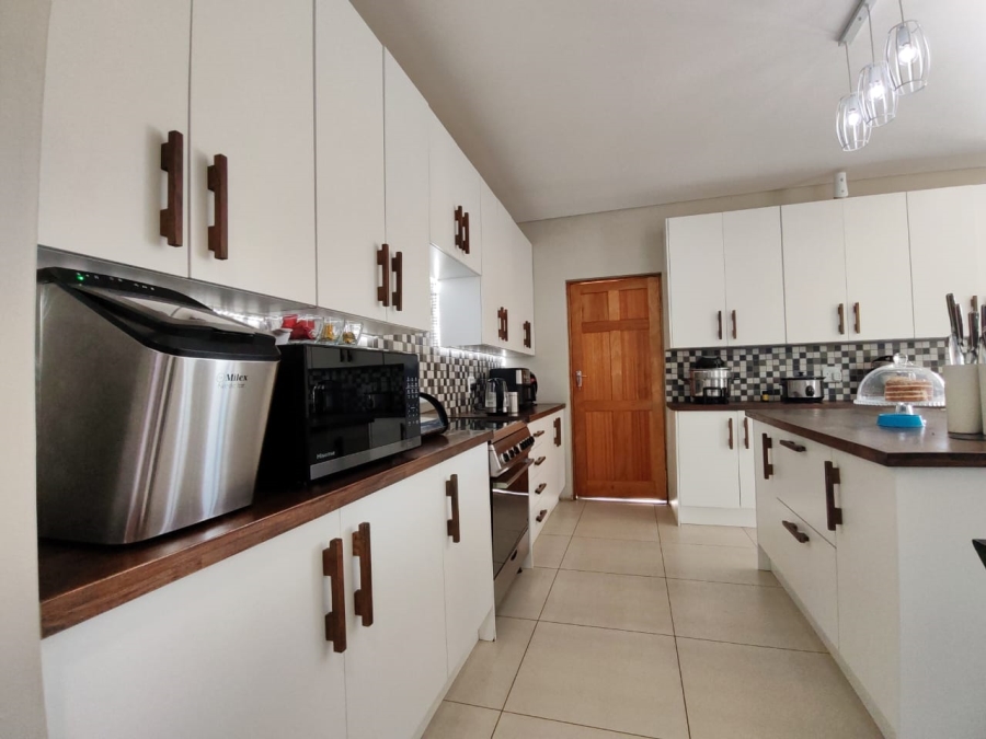 4 Bedroom Property for Sale in Meyersdal Gauteng