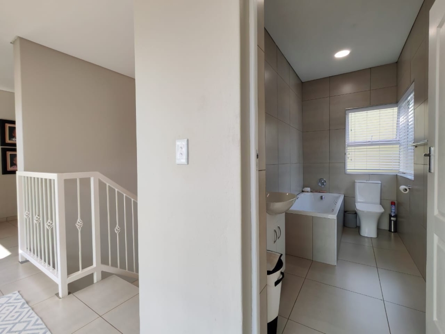 4 Bedroom Property for Sale in Meyersdal Gauteng