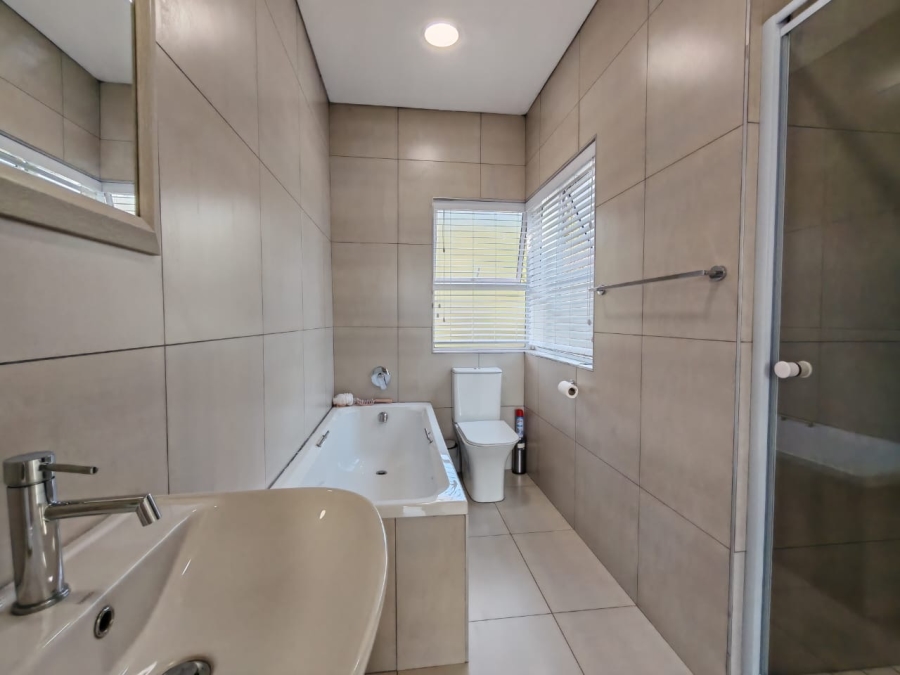 4 Bedroom Property for Sale in Meyersdal Gauteng