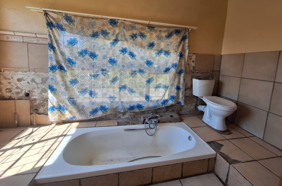 4 Bedroom Property for Sale in Rensburg Gauteng
