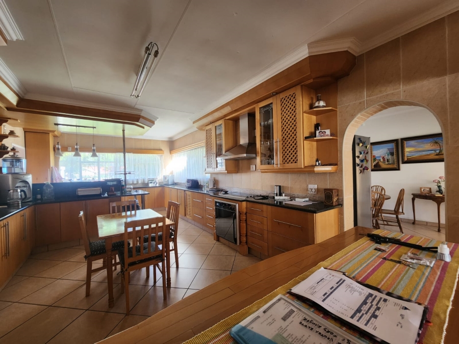 3 Bedroom Property for Sale in Vanderbijlpark SE 2 Gauteng