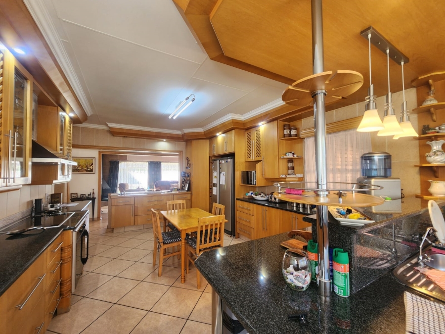 3 Bedroom Property for Sale in Vanderbijlpark SE 2 Gauteng