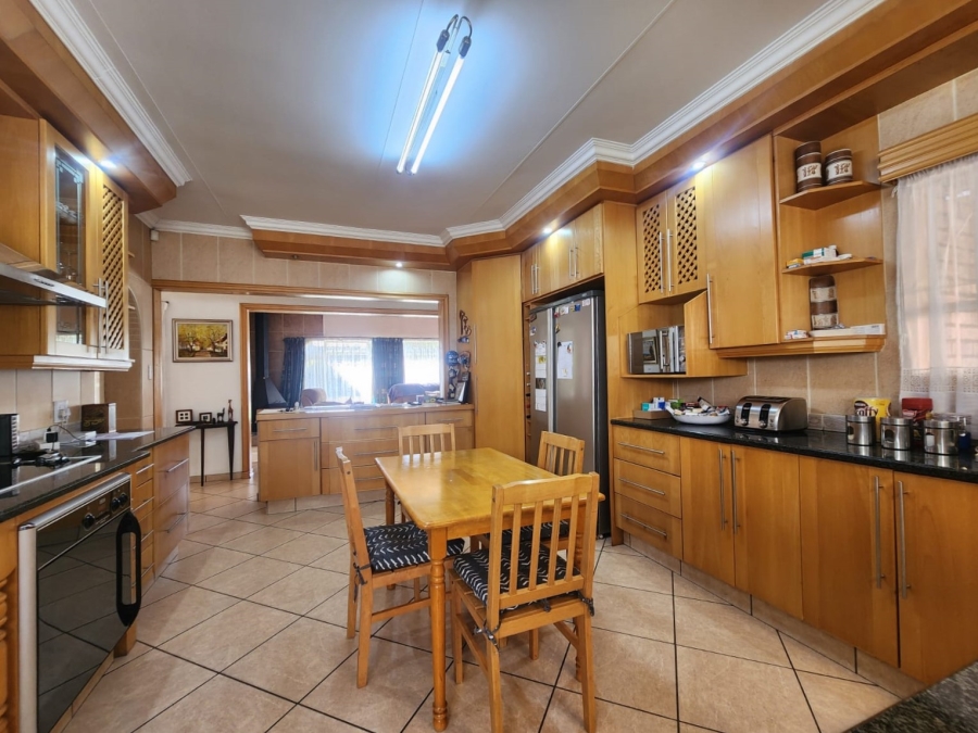 3 Bedroom Property for Sale in Vanderbijlpark SE 2 Gauteng