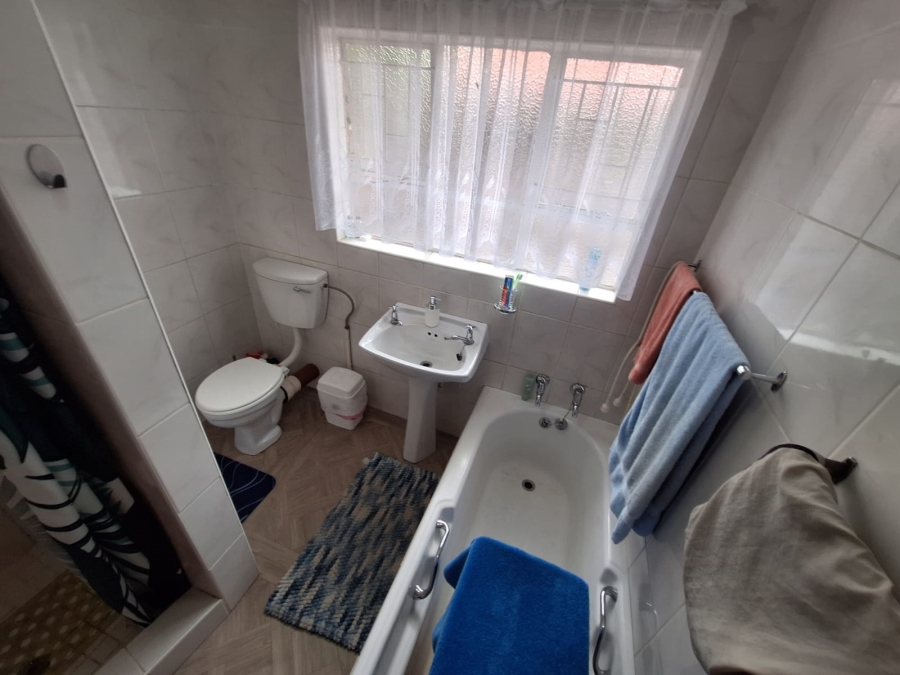 3 Bedroom Property for Sale in Vanderbijlpark SE 2 Gauteng