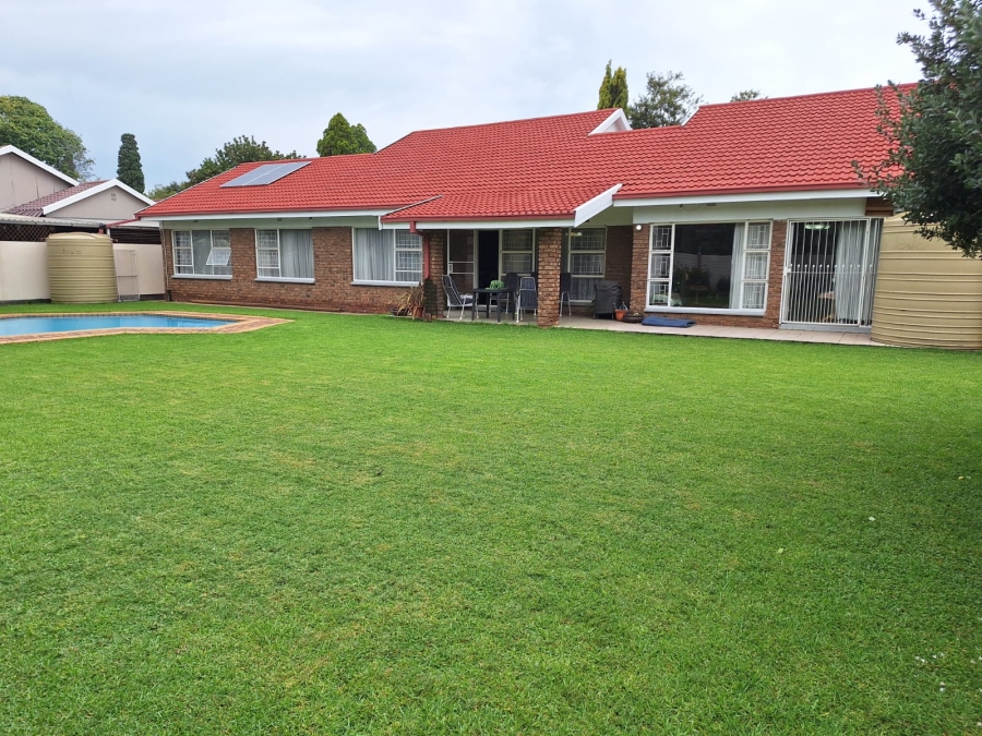 3 Bedroom Property for Sale in Vanderbijlpark SE 2 Gauteng