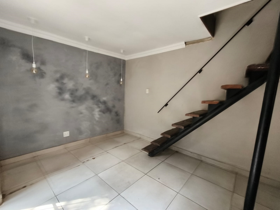To Let 2 Bedroom Property for Rent in Three Rivers Gauteng