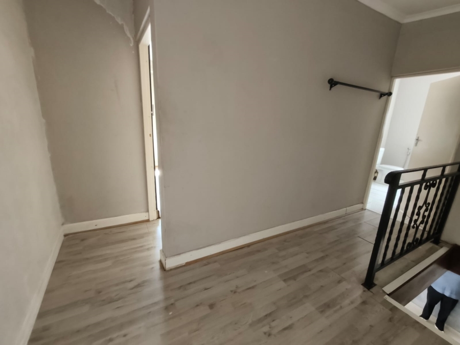 To Let 2 Bedroom Property for Rent in Three Rivers Gauteng