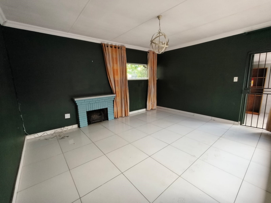 To Let 3 Bedroom Property for Rent in Three Rivers Gauteng