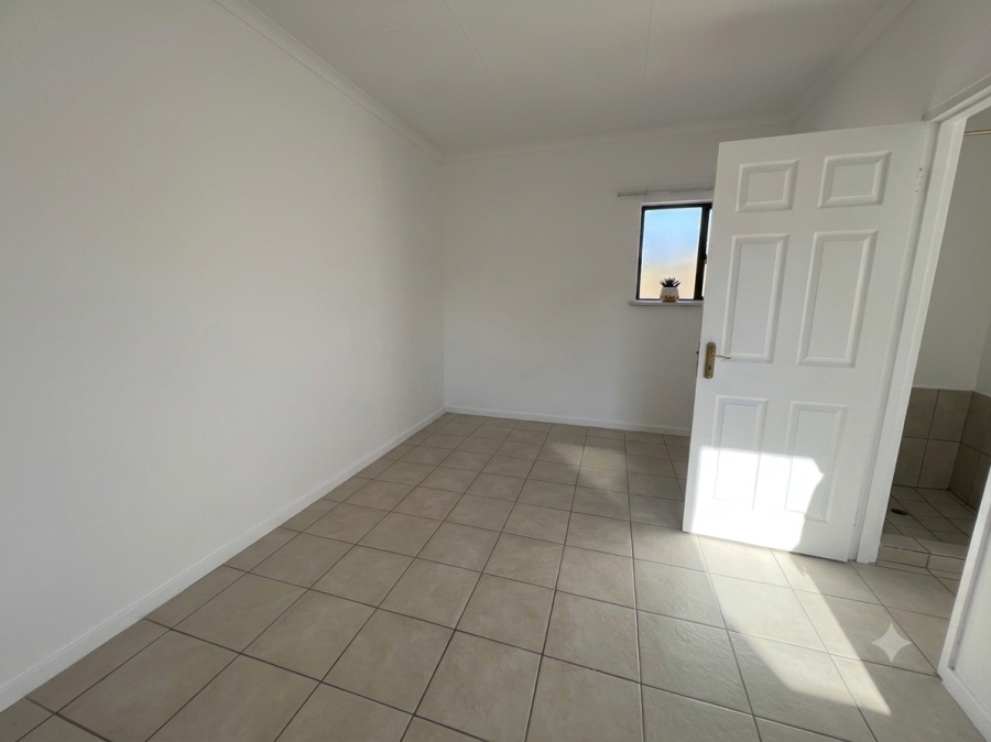 To Let 1 Bedroom Property for Rent in Laudium Gauteng