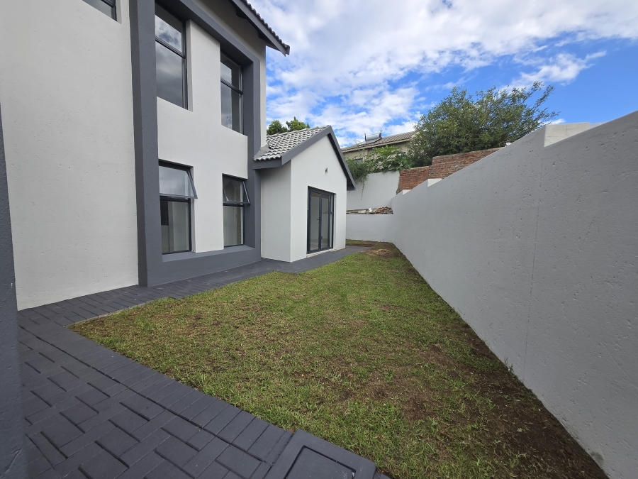 4 Bedroom Property for Sale in Eldo Village Estate Gauteng