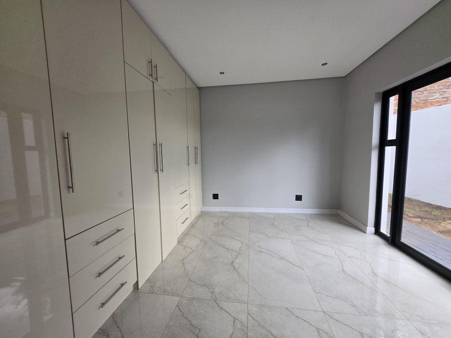 4 Bedroom Property for Sale in Eldo Village Estate Gauteng