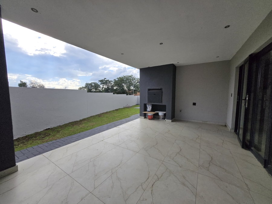 4 Bedroom Property for Sale in Eldo Village Estate Gauteng