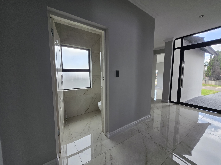 4 Bedroom Property for Sale in Eldo Village Estate Gauteng