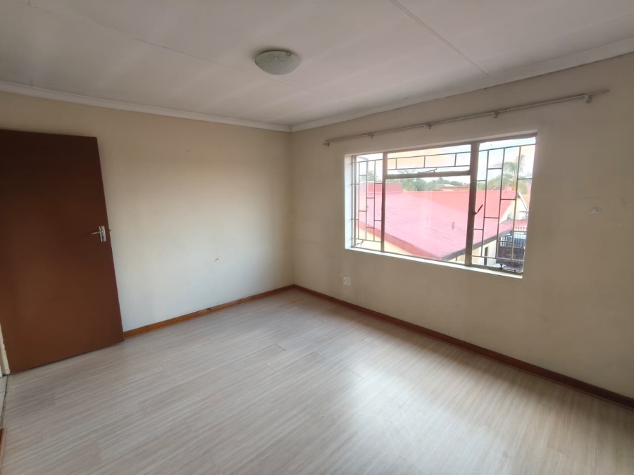To Let 3 Bedroom Property for Rent in Laudium Gauteng