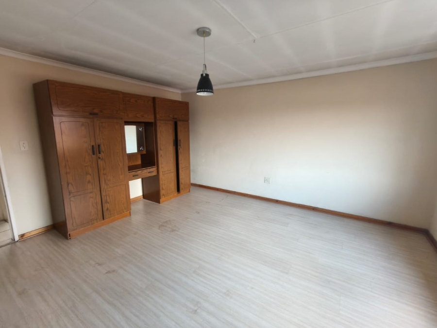 To Let 3 Bedroom Property for Rent in Laudium Gauteng