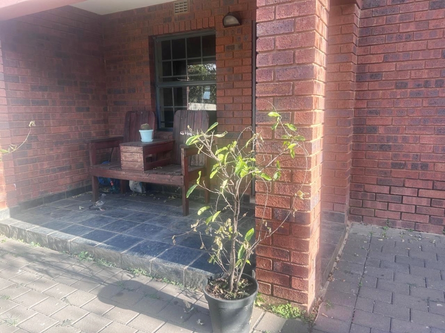 To Let 2 Bedroom Property for Rent in Montana Gauteng