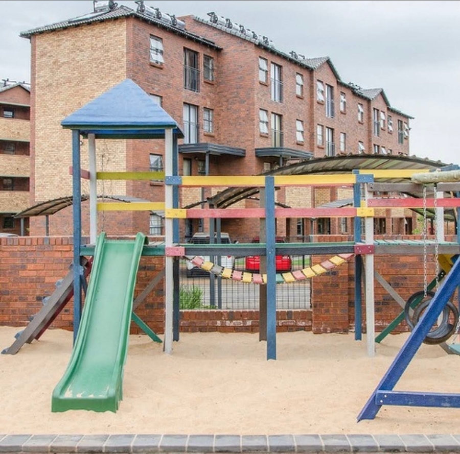 To Let 2 Bedroom Property for Rent in Montana Gauteng