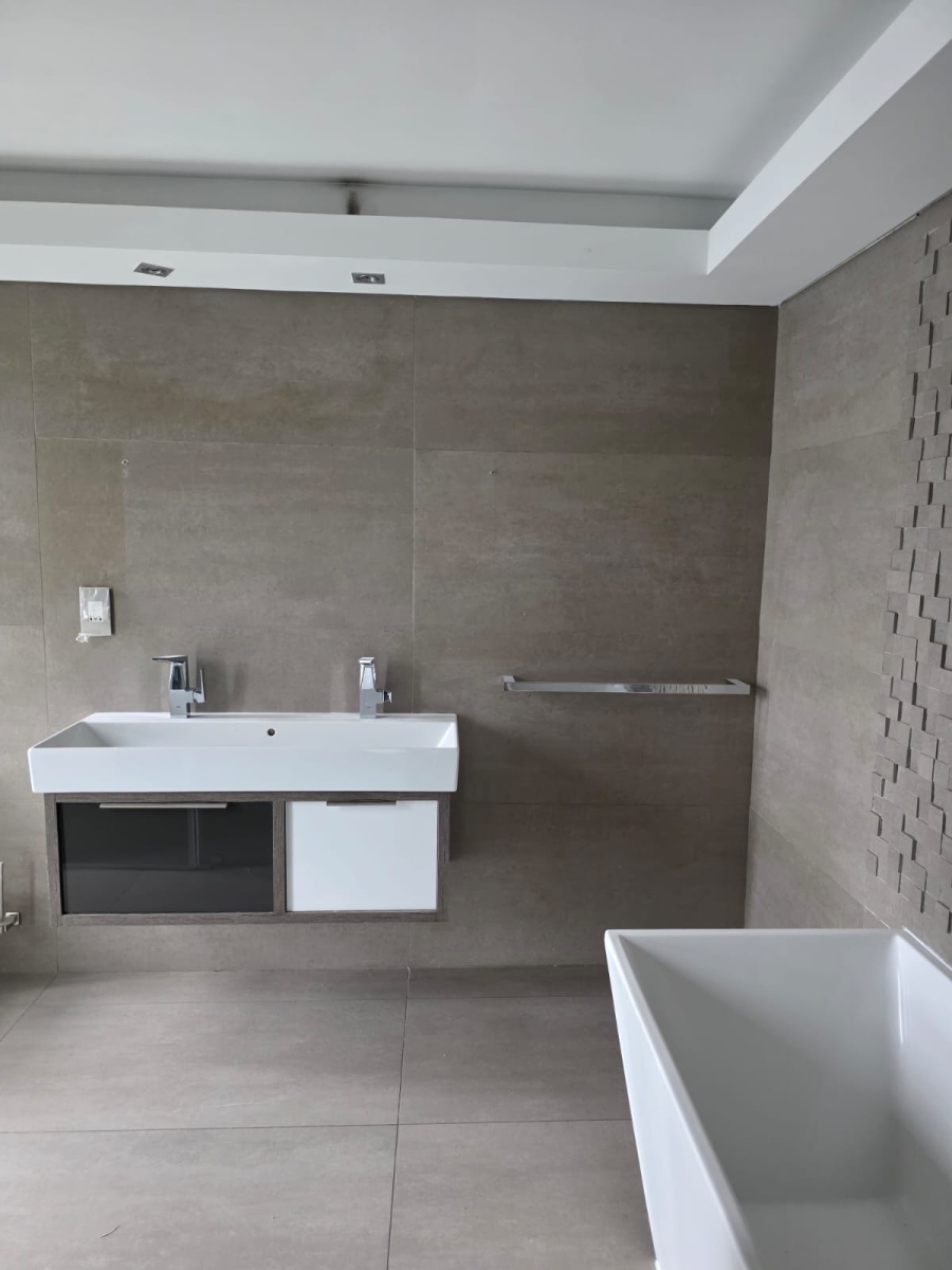 To Let 3 Bedroom Property for Rent in Hyde Park Gauteng