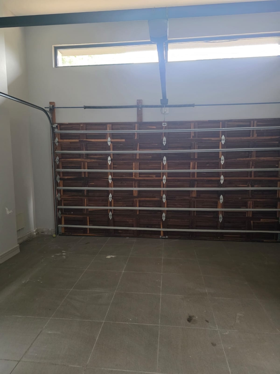 To Let 3 Bedroom Property for Rent in Hyde Park Gauteng