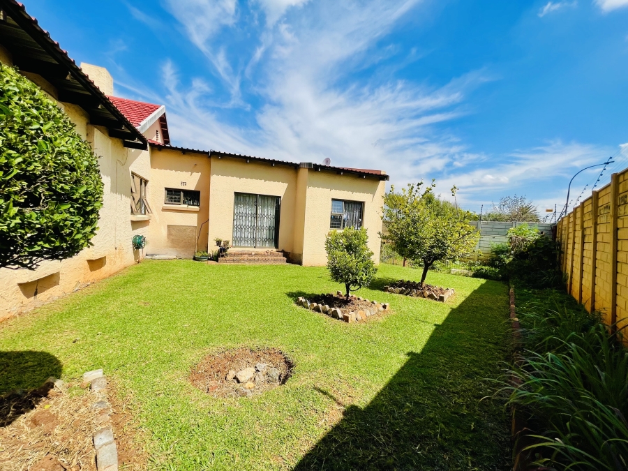 3 Bedroom Property for Sale in Edendale Gauteng