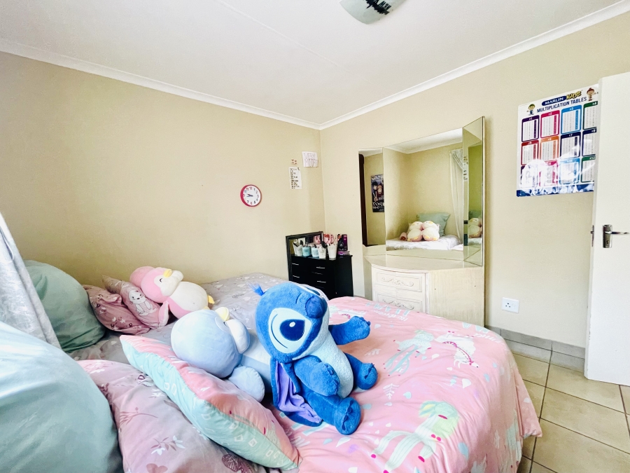 3 Bedroom Property for Sale in Kosmosdal Gauteng