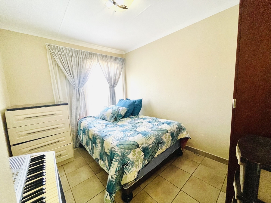 3 Bedroom Property for Sale in Kosmosdal Gauteng
