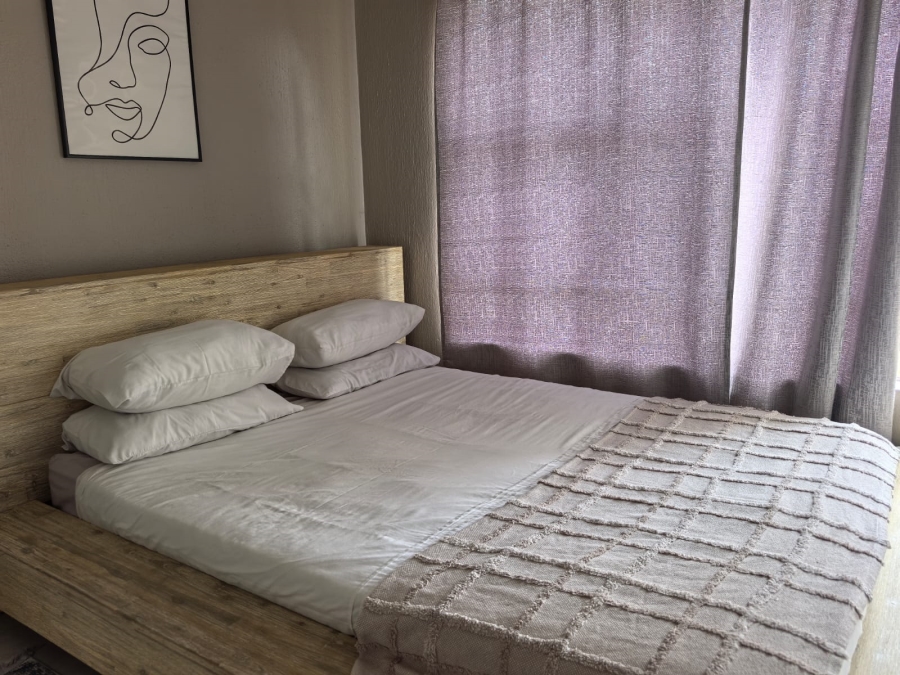 2 Bedroom Property for Sale in Vorna Valley Gauteng