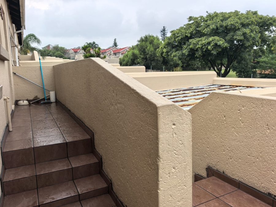 2 Bedroom Property for Sale in Vorna Valley Gauteng