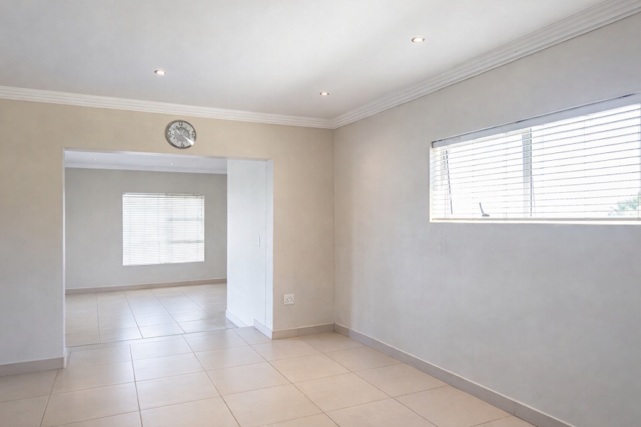 To Let 5 Bedroom Property for Rent in Sable Hills Gauteng